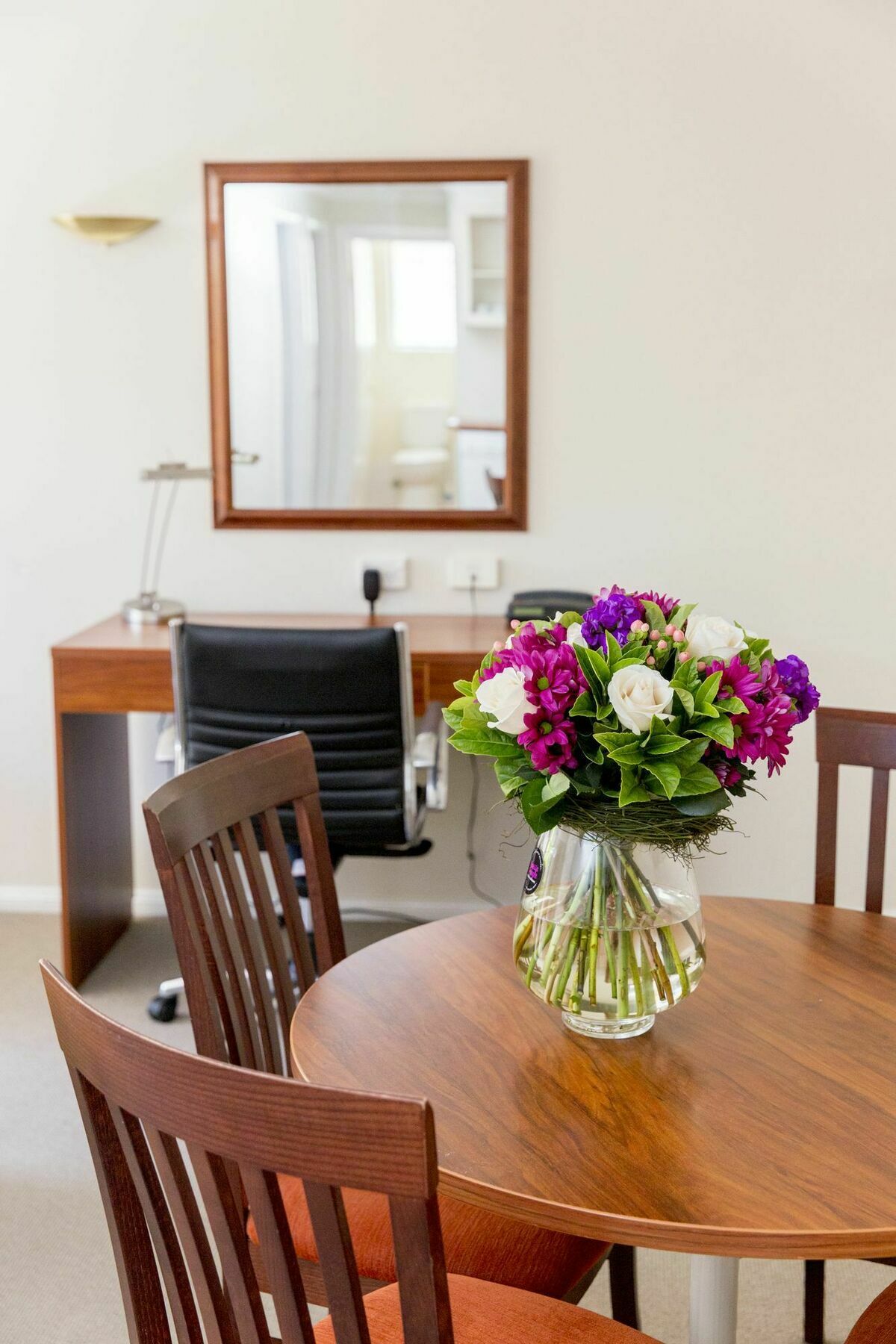 Charlotte Apartments Батърст Екстериор снимка