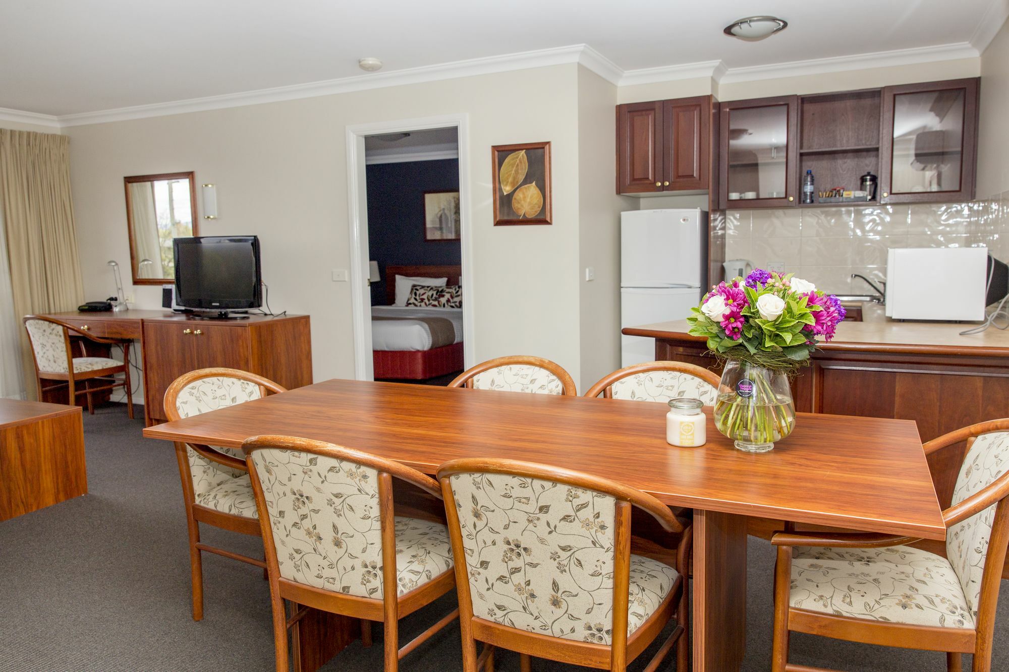 Charlotte Apartments Батърст Екстериор снимка